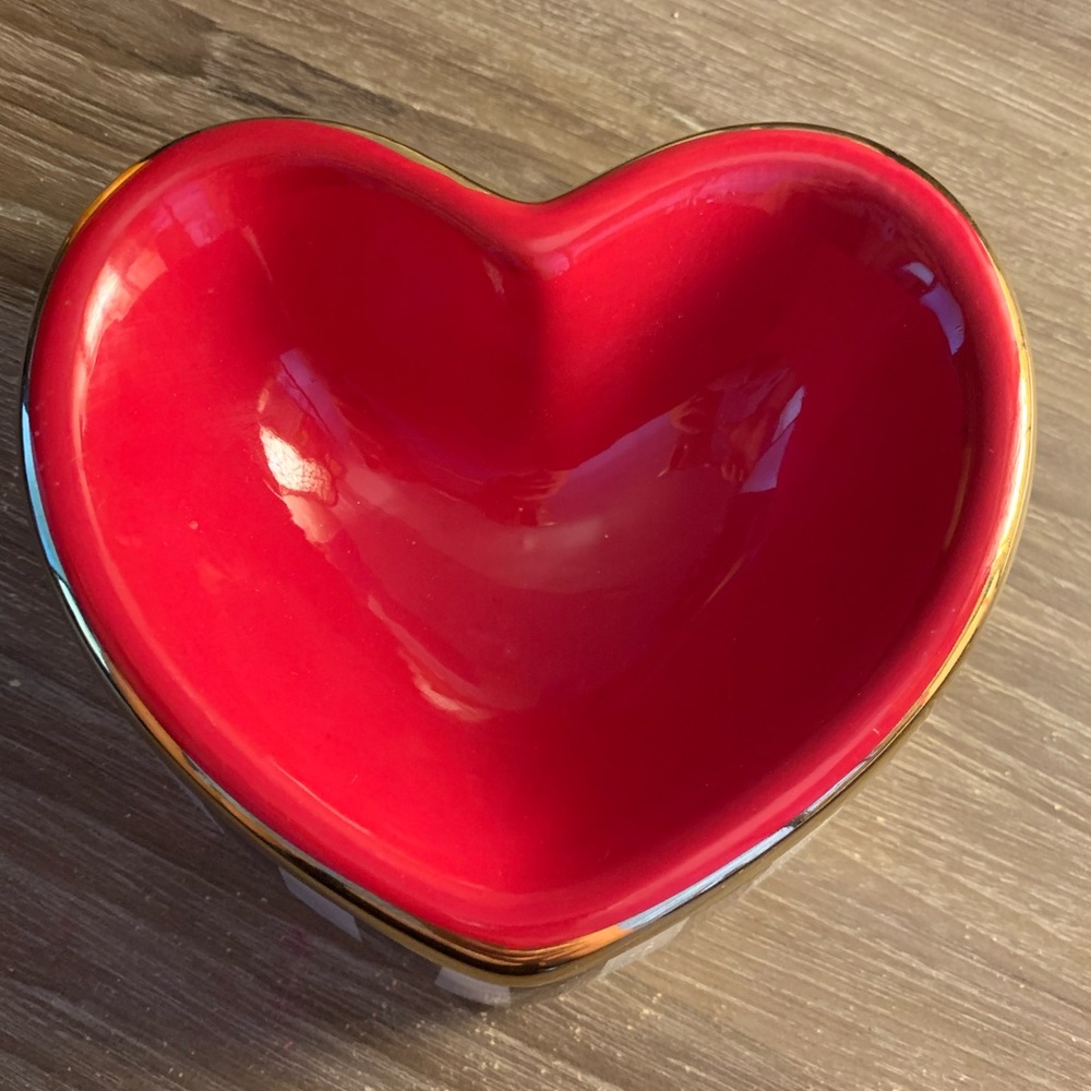 ❌SOLD ❌Heart dish